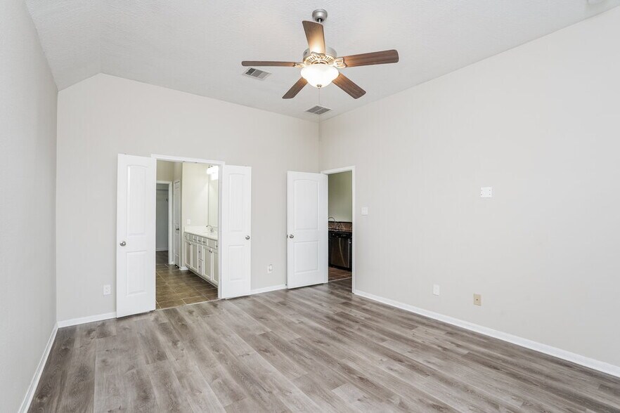 Building Photo - 3214 Bainbridge Hill Ln