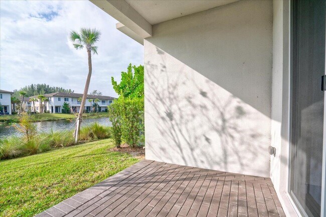 Building Photo - 1451 Pioneer Way