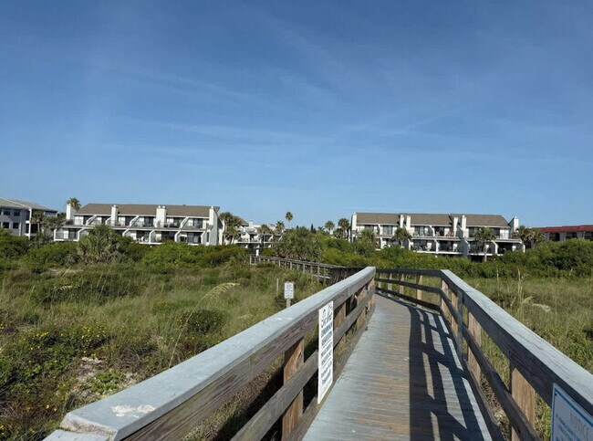 Building Photo - 890-A1A A1A Beach Blvd