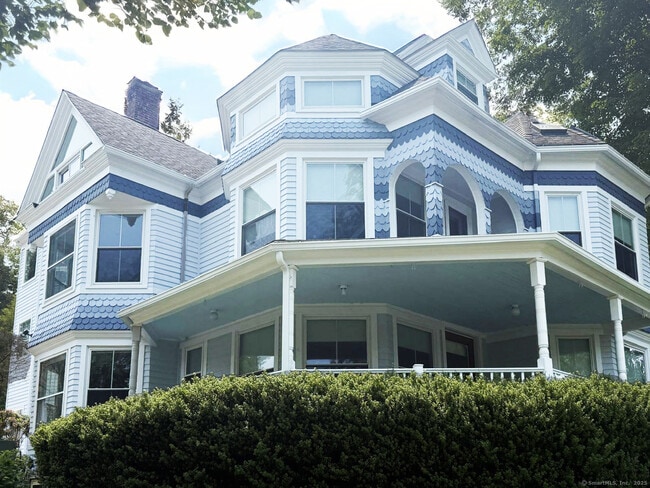 Primary Photo - 27 Imperial Ave