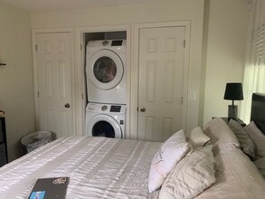 Building Photo - 1 Bedroom apartment