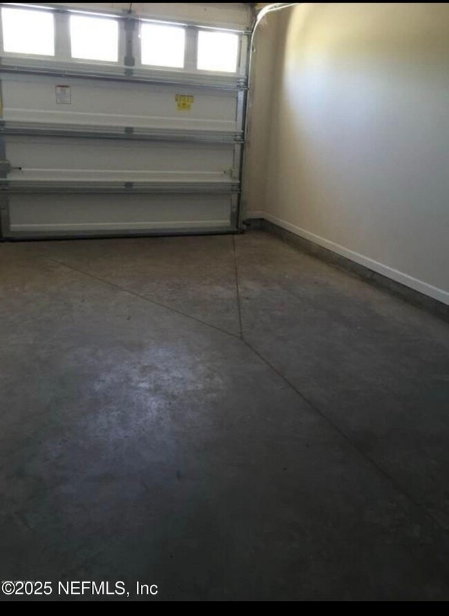 Building Photo - 115 Richmond Dr