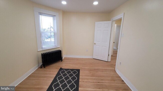 Building Photo - 838 Fairmount Ave