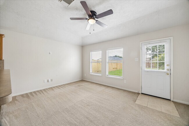 Building Photo - 8022 Indian Desert Dr