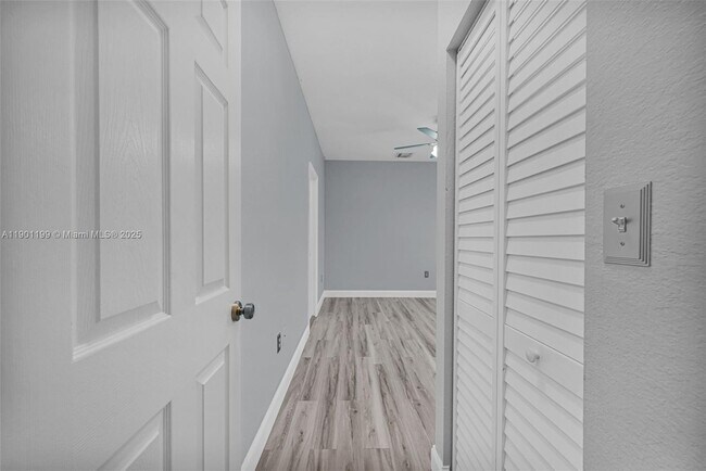 Building Photo - 640 SE 1st St