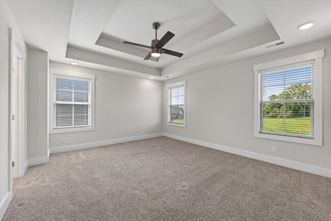 Building Photo - 393 Frontier Dr