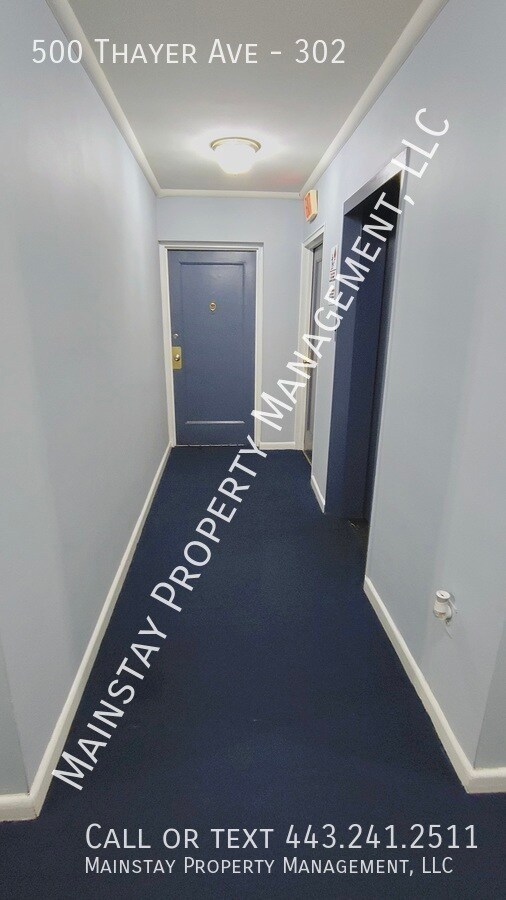 Building Photo - 500 Thayer Ave