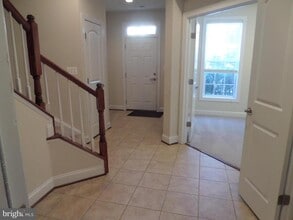 Building Photo - 15998 Greymill Manor Dr