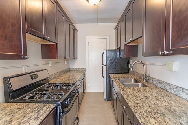 Studio, 1BA - 461 - 545SF - The Belvedere