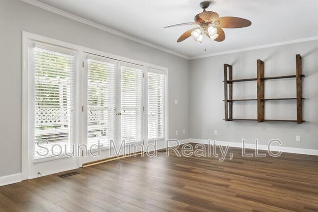 Building Photo - 112 Lomond Ln