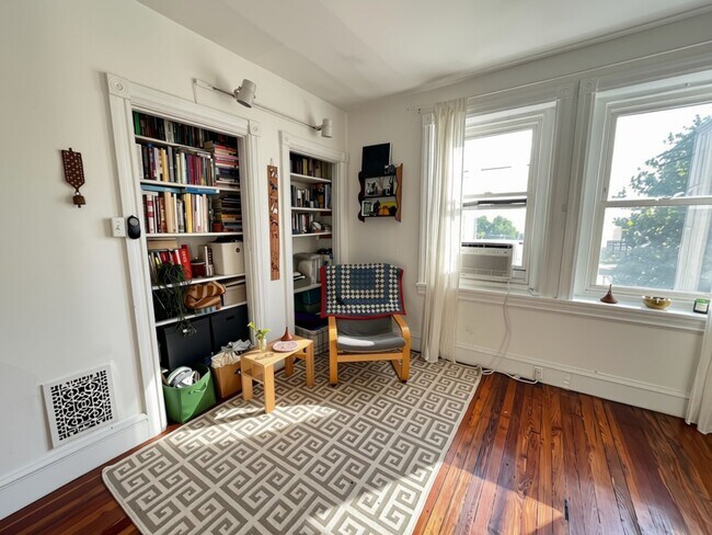 Building Photo - 234 S 44th St