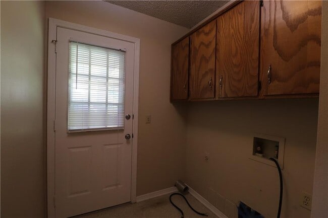 Building Photo - 3675 Mayes Ave
