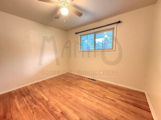 Building Photo - **MOVE-IN SPECIAL** Bright & Open Country Homes Rancher