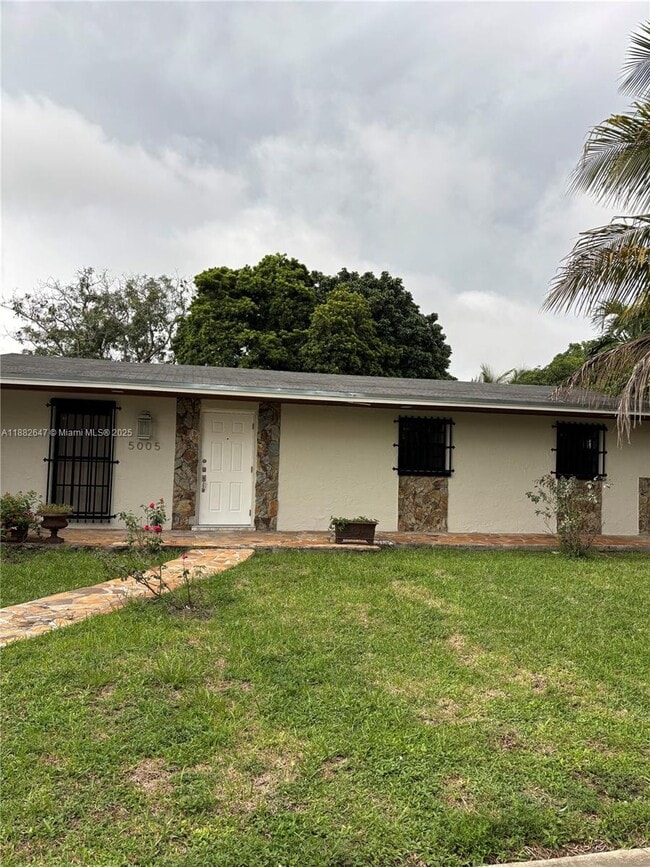 Building Photo - 5005 NW 196th Terrace