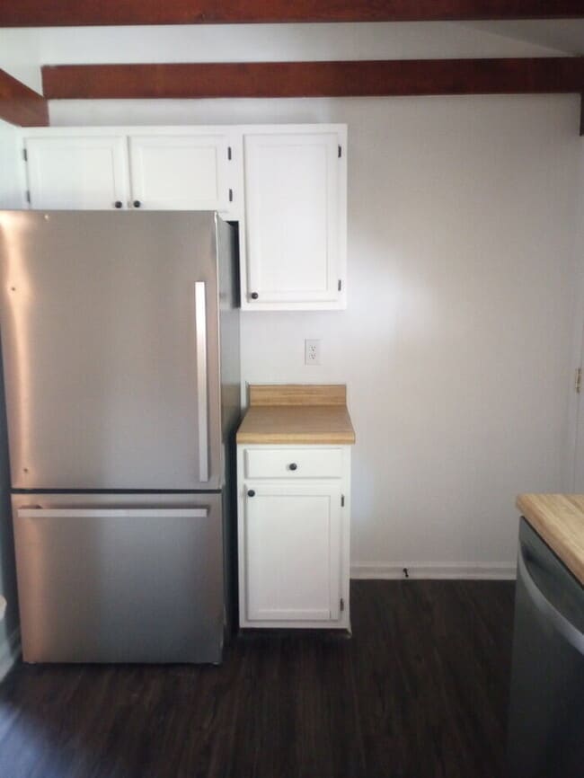 Building Photo - 8 Charterhouse Ct