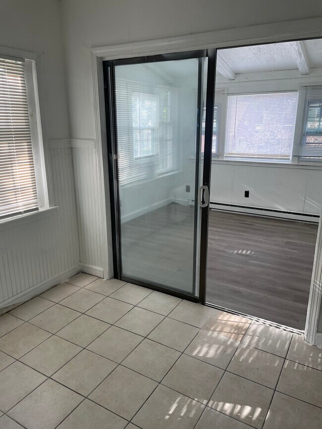 Building Photo - 21 Parsons St