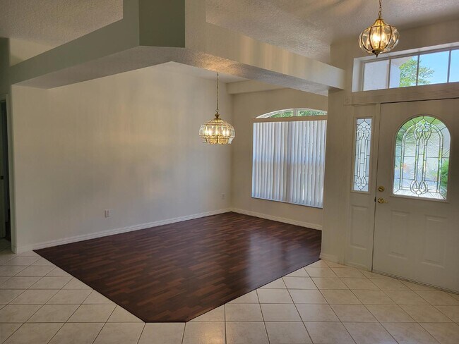 Building Photo - Great 3 Bedroom in Beautiful 55+ Kings Ridge