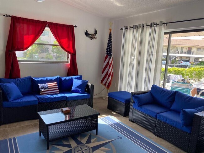 Building Photo - 9940 Eagles Point Cir