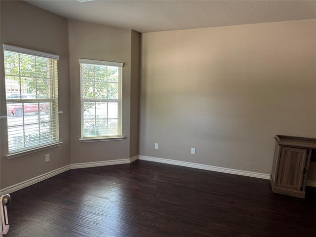 Building Photo - 2116 Megan Creek Dr