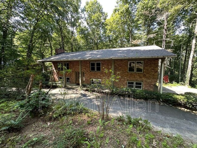Building Photo - 9 Ravenwood Ln