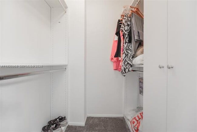 Building Photo - 1950 S Ocean Dr