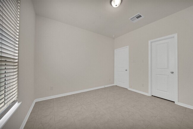 Building Photo - 12513 Beacon Cove Dr