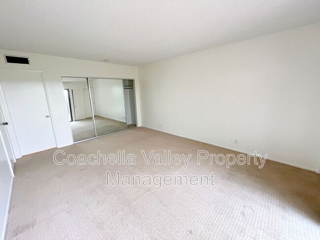 Building Photo - 1111 Ramon Rd