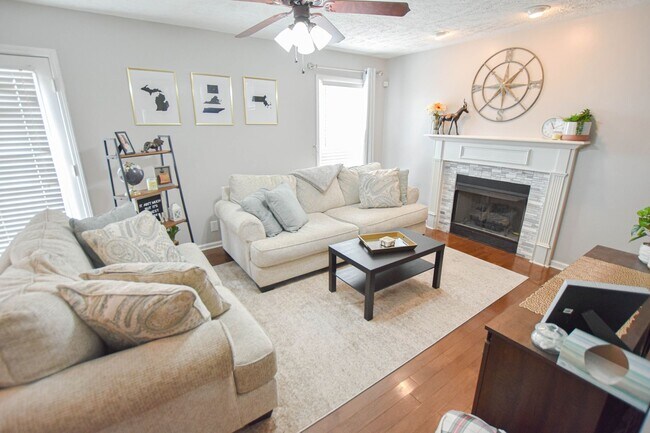 Building Photo - Pet Friendly in Sango!