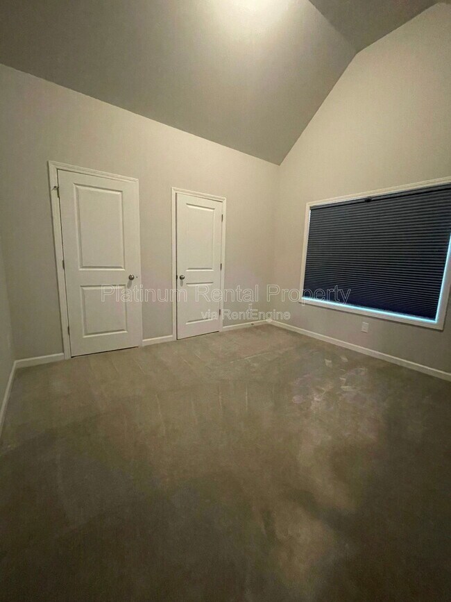 Building Photo - 8225 Crooked Crk Dr