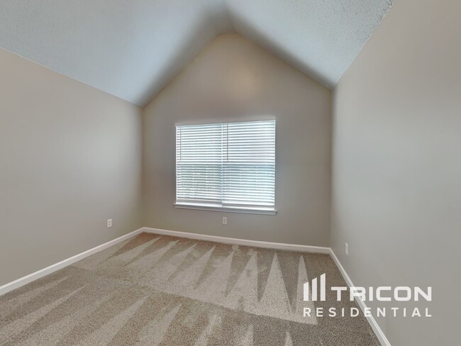 Building Photo - 1420 Shelnutt Ct