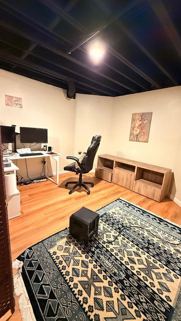 Building Photo - 14466 Doebler Dr