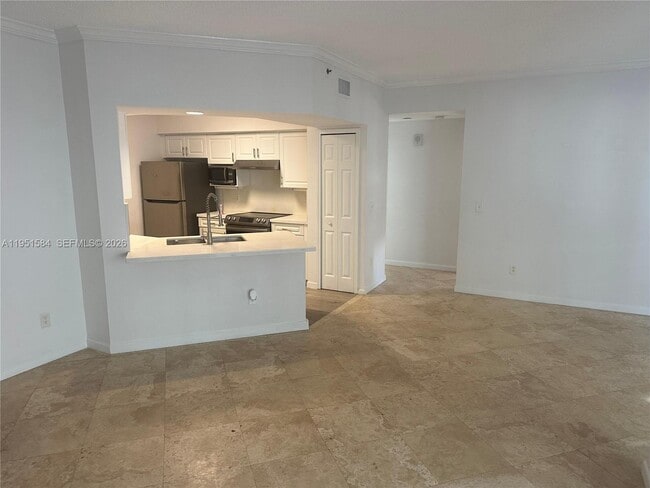 Building Photo - 3245 NE 184th St