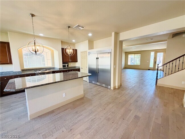 Building Photo - 9842 S Russian Hill St