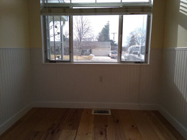 Building Photo - University Hills  Adorable 2 Bed 1 Bath Home with HUGE Fenced Yard, Central Air/Heat, Garage and ...