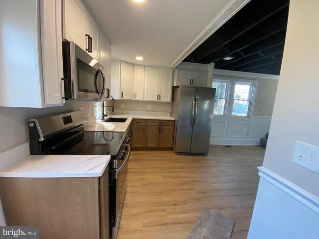 Building Photo - 10141 Liberty Rd