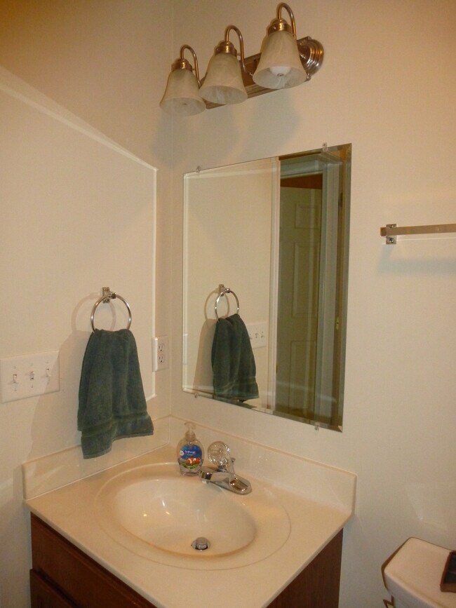 Building Photo - 14760 Justice Crossing