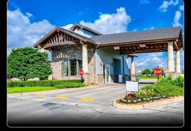 Building Photo - 9815 Opal Rock Dr