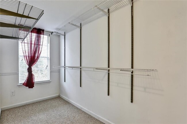 Building Photo - 159 Molly Way