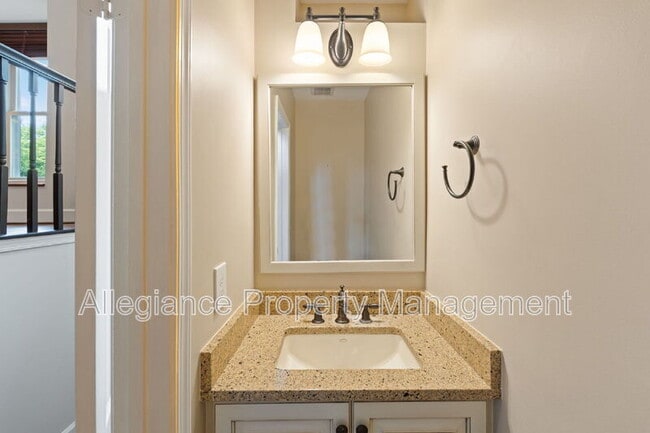 Building Photo - 3915 Green Look Ct