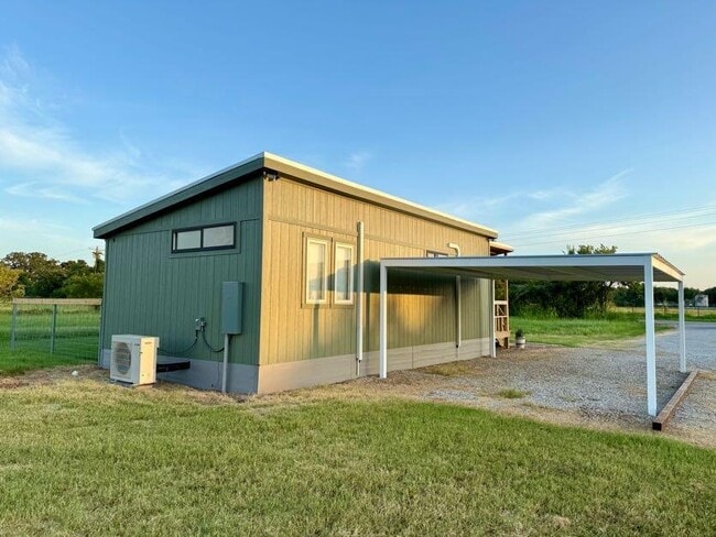 Building Photo - 671 Co Rd 3386