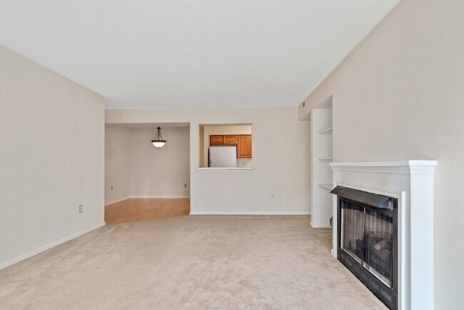 Building Photo - Location, Location, Location!