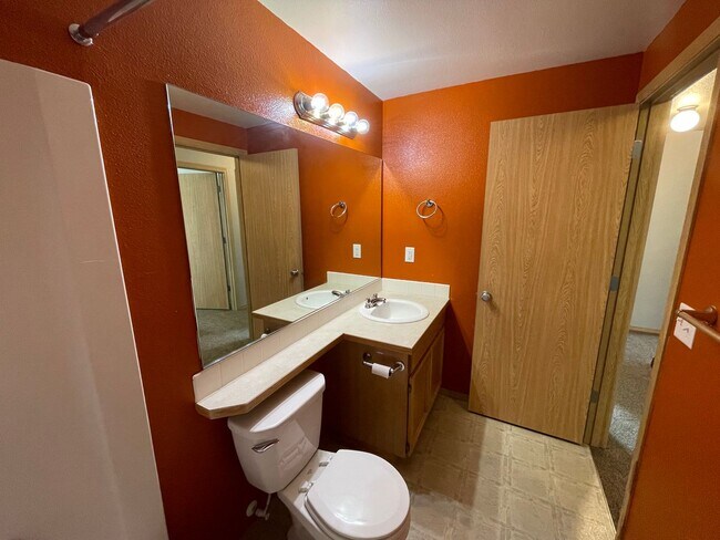 Building Photo - Spacious 1,520 Sq. Ft. Home with Open Floor Plan