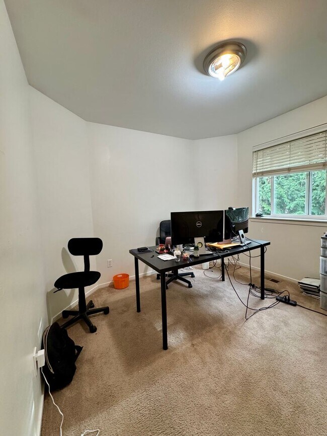 Building Photo - Rose Hill - Kirkland Home