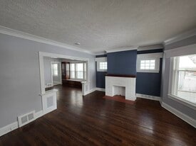 Building Photo - 1646 Waterbury Rd