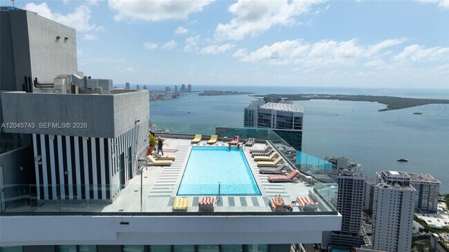 Building Photo - 1300 S Miami Ave
