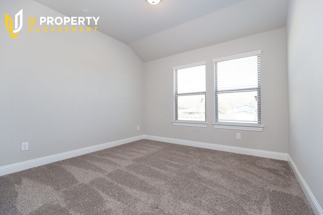 Building Photo - Luxury Townhome- wood flooring. Great location