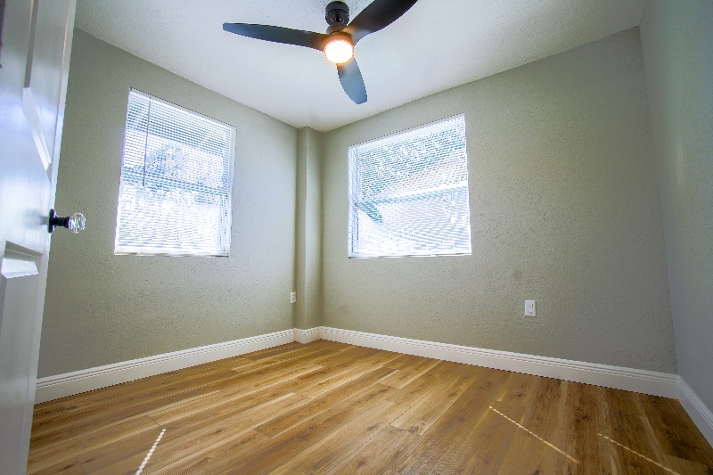 Building Photo - 2900 1st Ave S