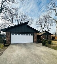 Building Photo - 3406 Erin Oaks Ct