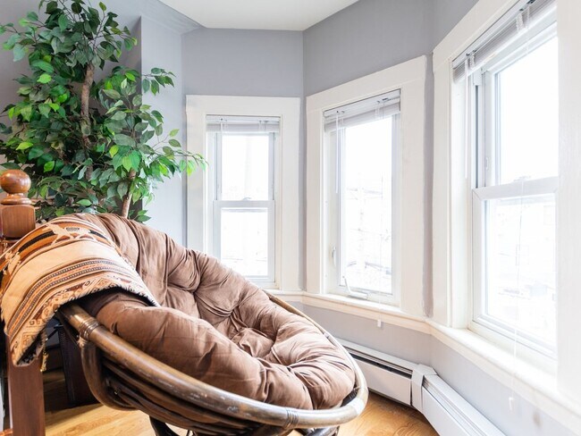 Building Photo - 20 Prescott St