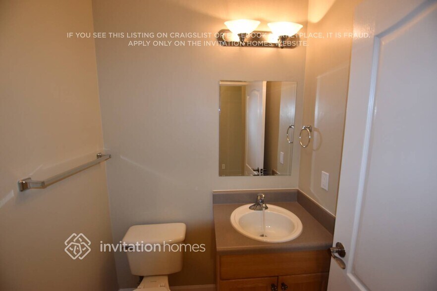Building Photo - 10415 Little Mustang Way